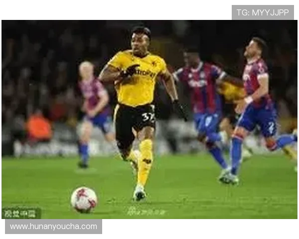 广州飞盘队边路渗透战术解析及其在比赛中的应用探讨